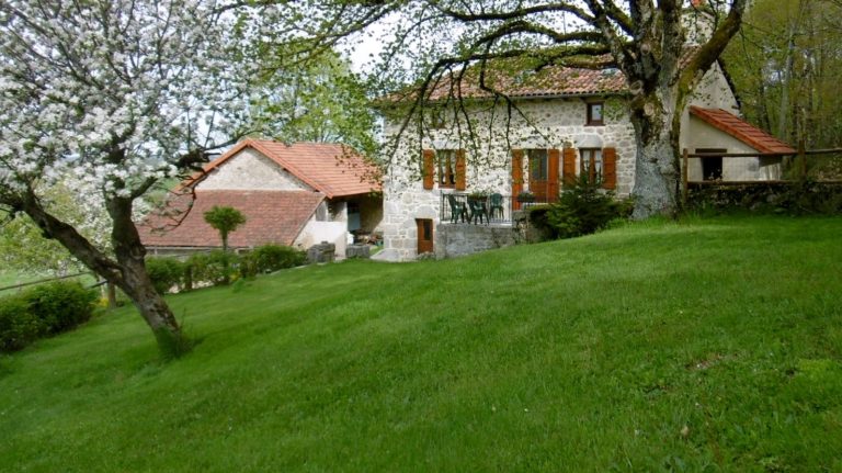 gite cantal nature