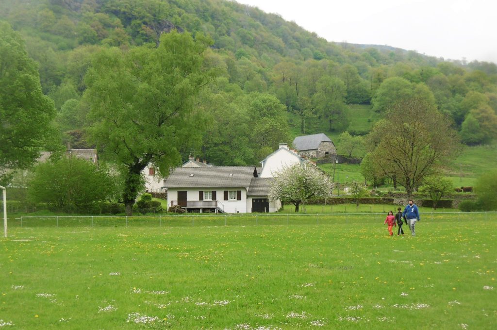 Le gîte dans son nid de verdure